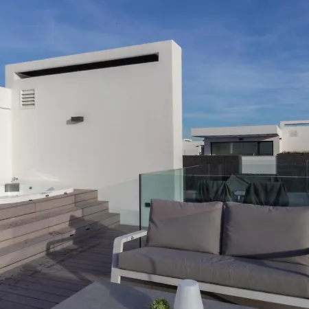 The Island, Estepona, Casa 6 Luxury Beachfront Nyaraló