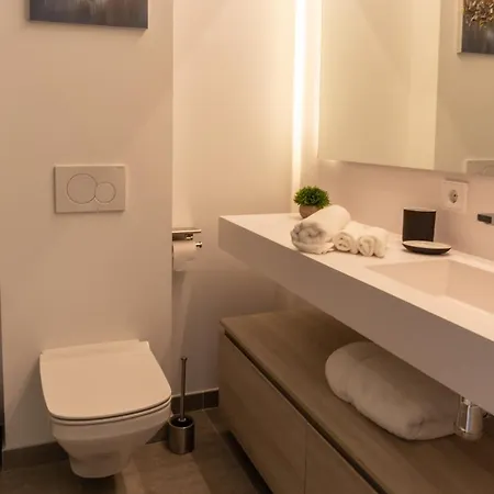 Holiday home The Island, Estepona, Casa 6 Luxury Beachfront