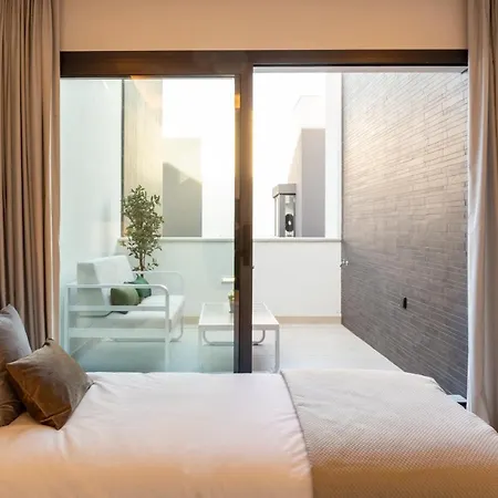 The Island, Estepona, Casa 6 Luxury Beachfront Holiday home