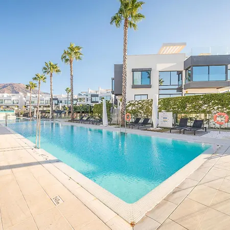 The Island, Estepona, Casa 6 Luxury Beachfront Holiday home Estepona