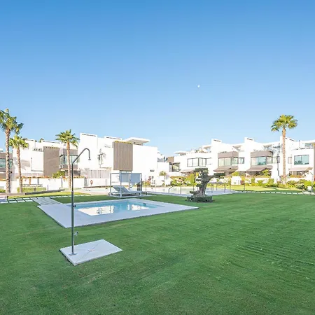 Holiday home The Island, Estepona, Casa 6 Luxury Beachfront