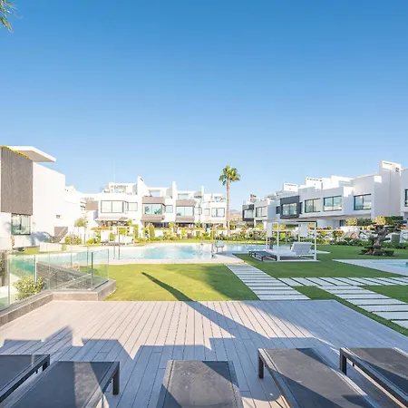 Holiday home The Island, Estepona, Casa 6 Luxury Beachfront Estepona