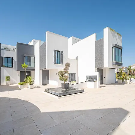 The Island, Estepona, Casa 6 Luxury Beachfront Holiday home Estepona